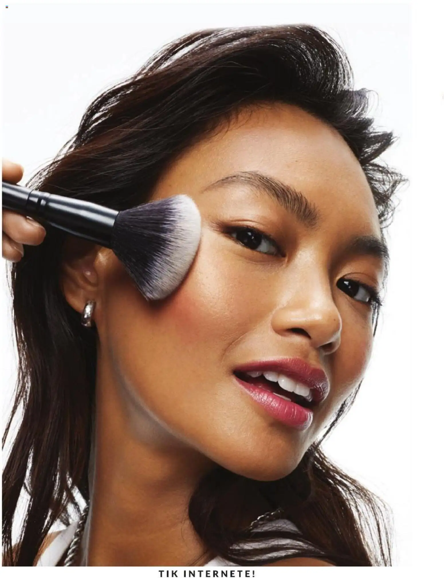 AVON akcijos nuo 2026.08.01 | Puslapis: 190