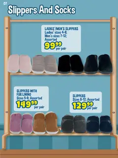 Crazy Store specials catalogue – valid from 23.04.2026 | Page: 8 | Products: Scarf, Beanie