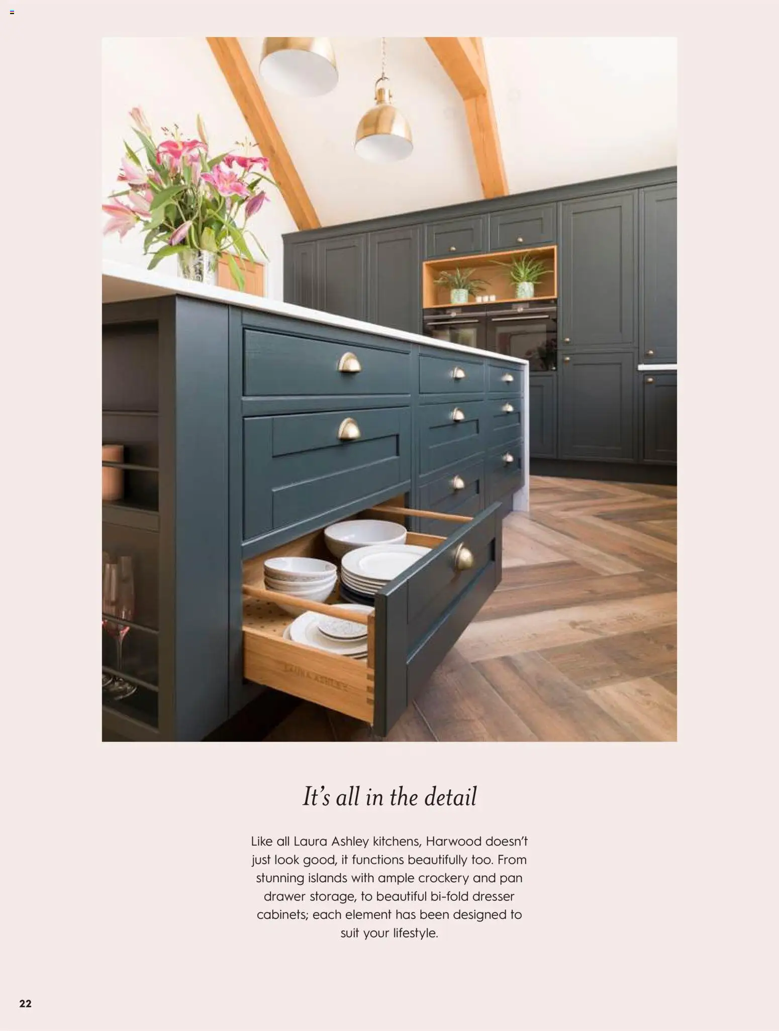 {H1} | Page: 22 | Products: Suit