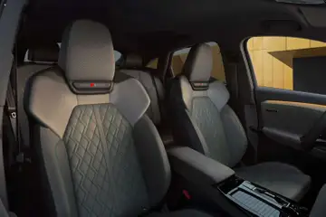 Audi Prospekt 	 ab 28.10.2025 gültig | Seite: 99 | Produkte: Navigation, Batterie, Radio, Navigationssystem