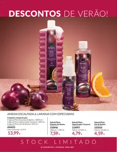 Pré-visualização Spiced Plum Espuma de Banho, A large pink bottle of bubble bath with a spiced plum and spiced orange scent. válido de 01/06/2026 | Página: 207